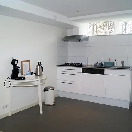 Have A Stay! - Souterrain The Freesia * 노르트베이크