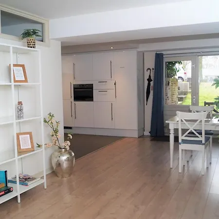 Souterrain The Freesia Apartment